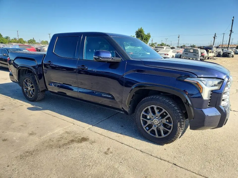 2023 TOYOTA TUNDRA PLATINUM  