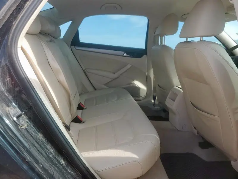 2014 VOLKSWAGEN PASSAT S  
