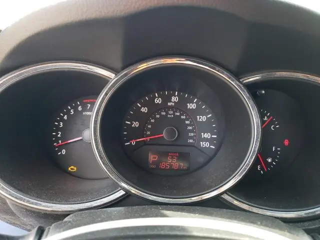 2011 KIA SORENTO BASE  