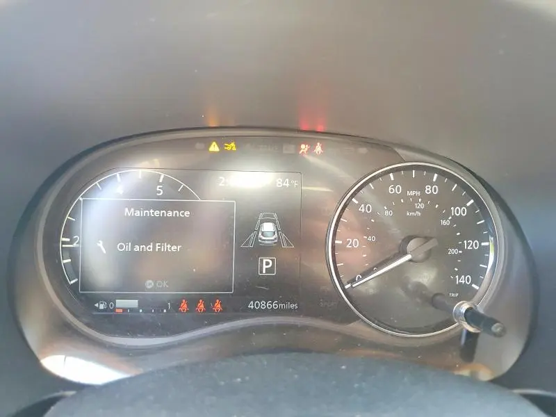 2024 NISSAN KICKS SV  