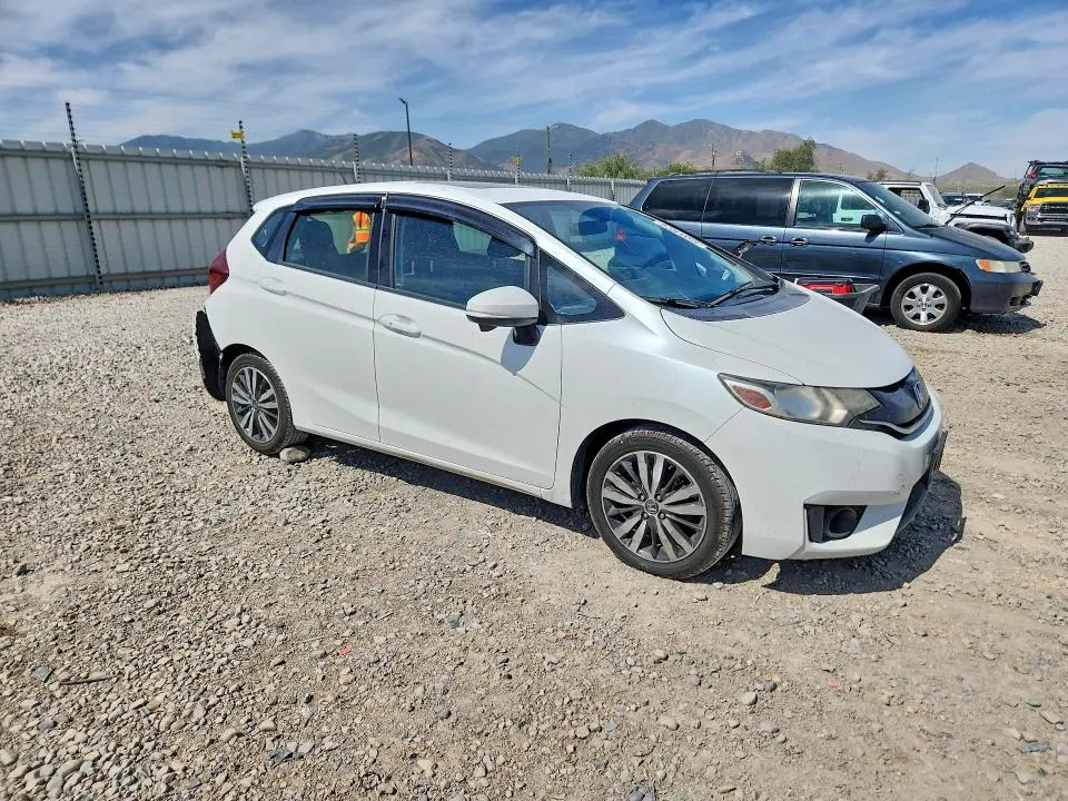 2016 HONDA FIT EX  