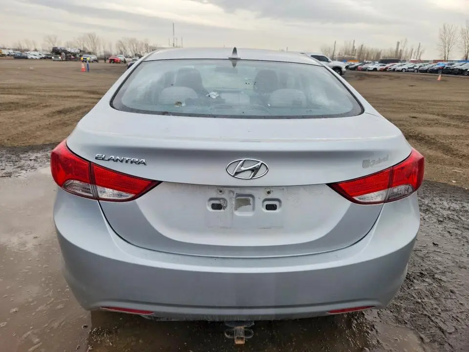 2011 HYUNDAI ELANTRA GLS  