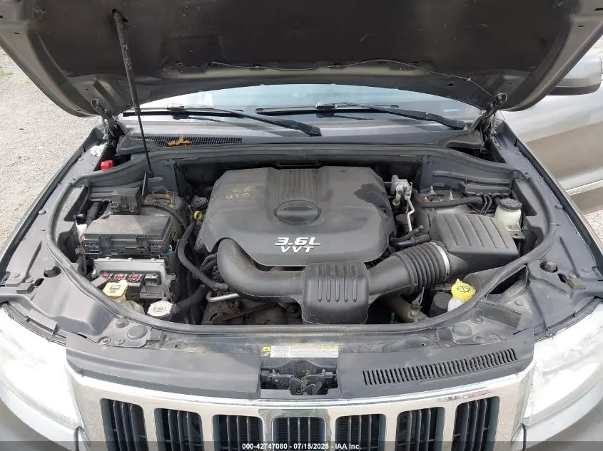 2013 JEEP GRAND CHEROKEE LAREDO