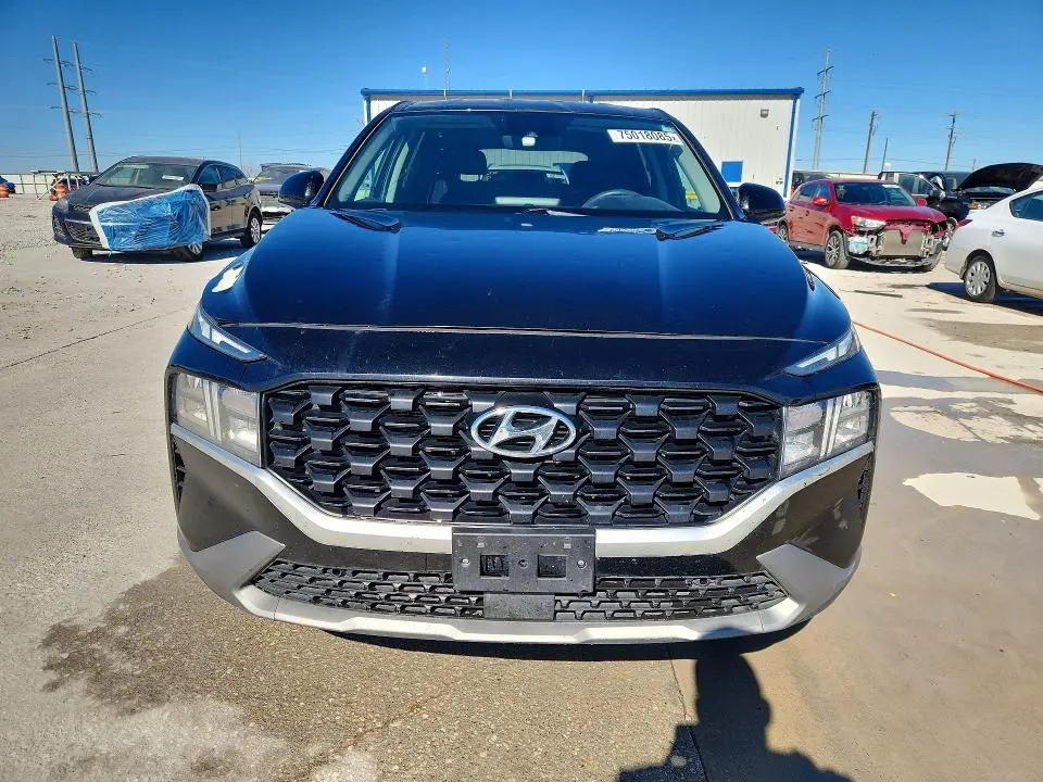 2021 HYUNDAI SANTA FE SE  
