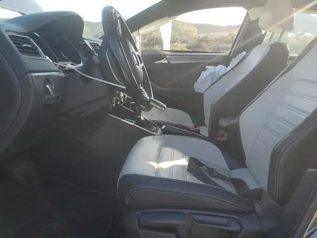 2017 VOLKSWAGEN JETTA SPORT  