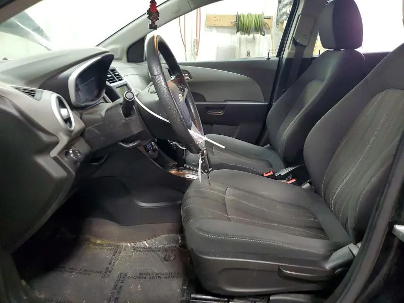 2019 CHEVROLET SONIC LT  