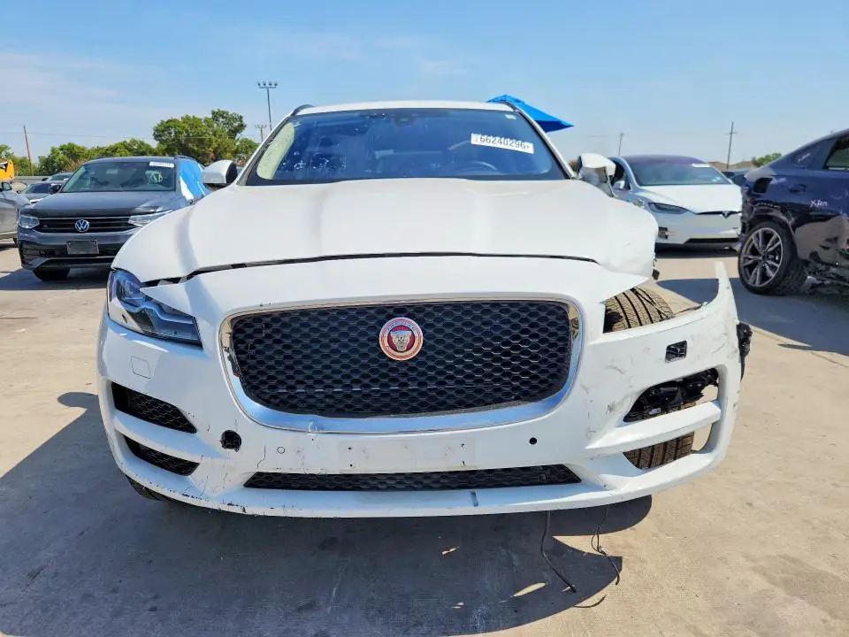 2018 JAGUAR F-PACE PRESTIGE  