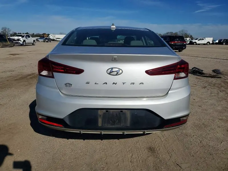 2019 HYUNDAI ELANTRA SEL  