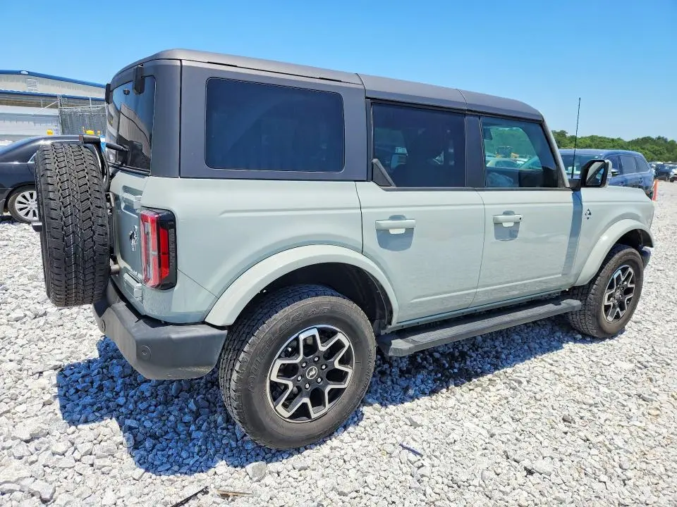 2024 FORD BRONCO OUTER BANKS  
