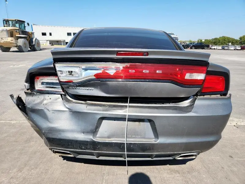 2012 DODGE CHARGER SE  