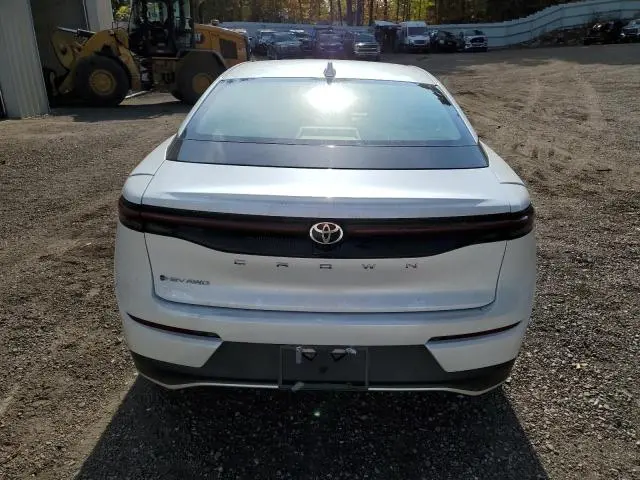 2026 TOYOTA CROWN XLE