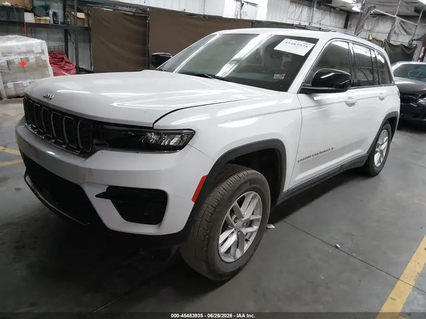 2024 JEEP GRAND CHEROKEE LAREDO X 4X2