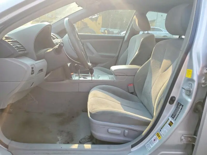 2011 TOYOTA CAMRY LE  