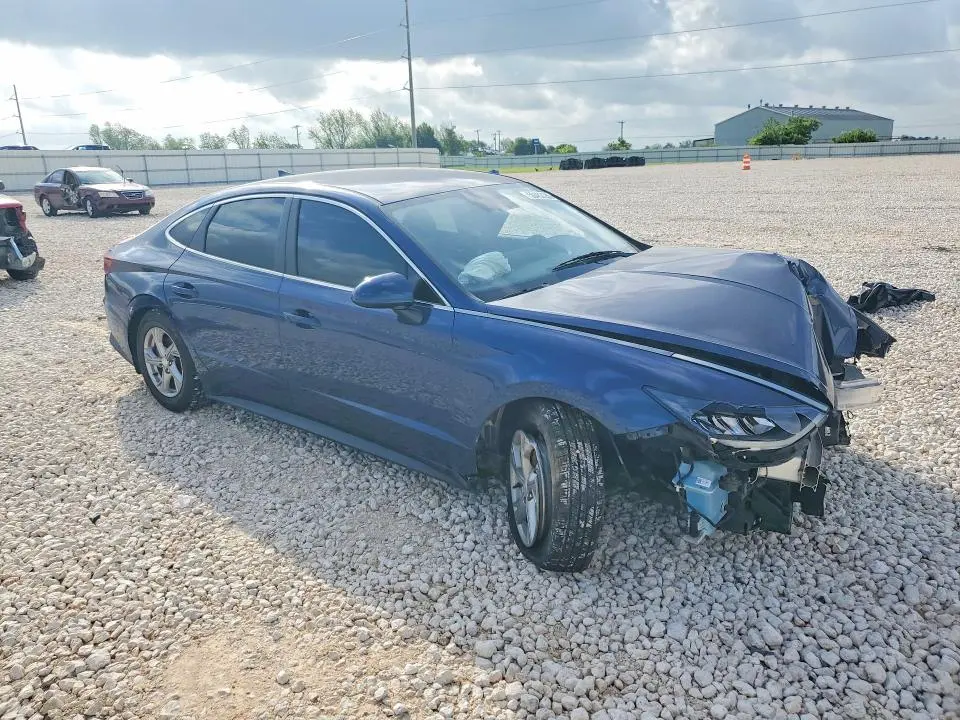 2021 HYUNDAI SONATA SE  