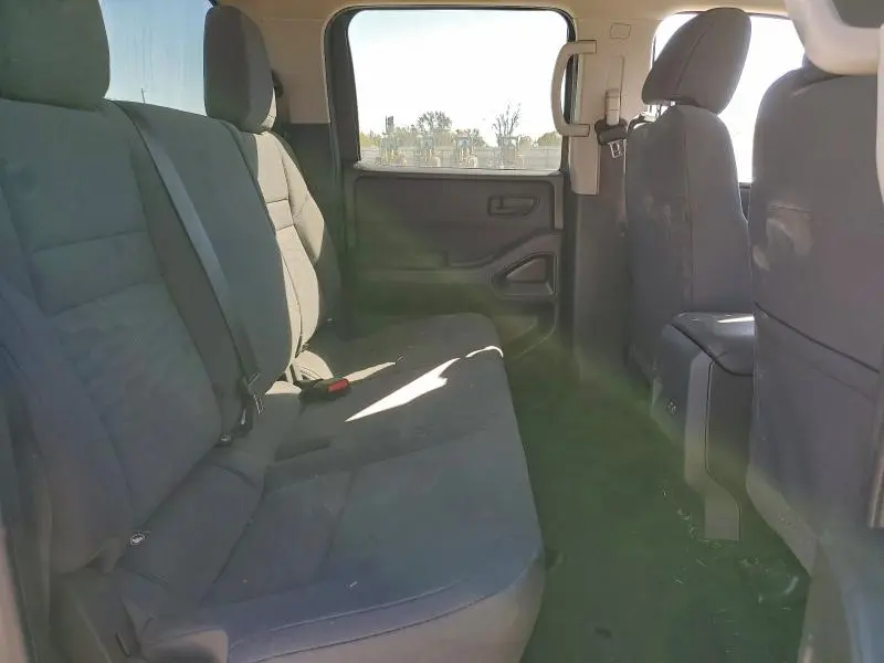 2023 NISSAN FRONTIER S  