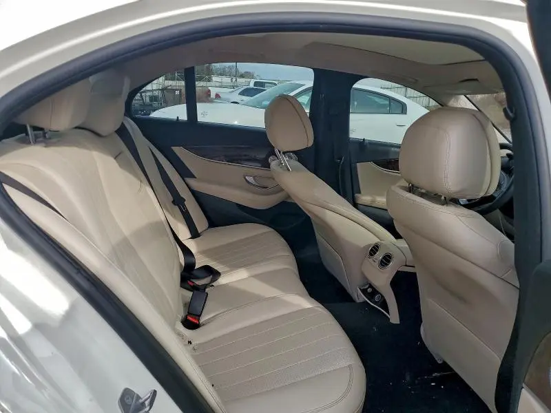 2017 MERCEDES-BENZ E 300  