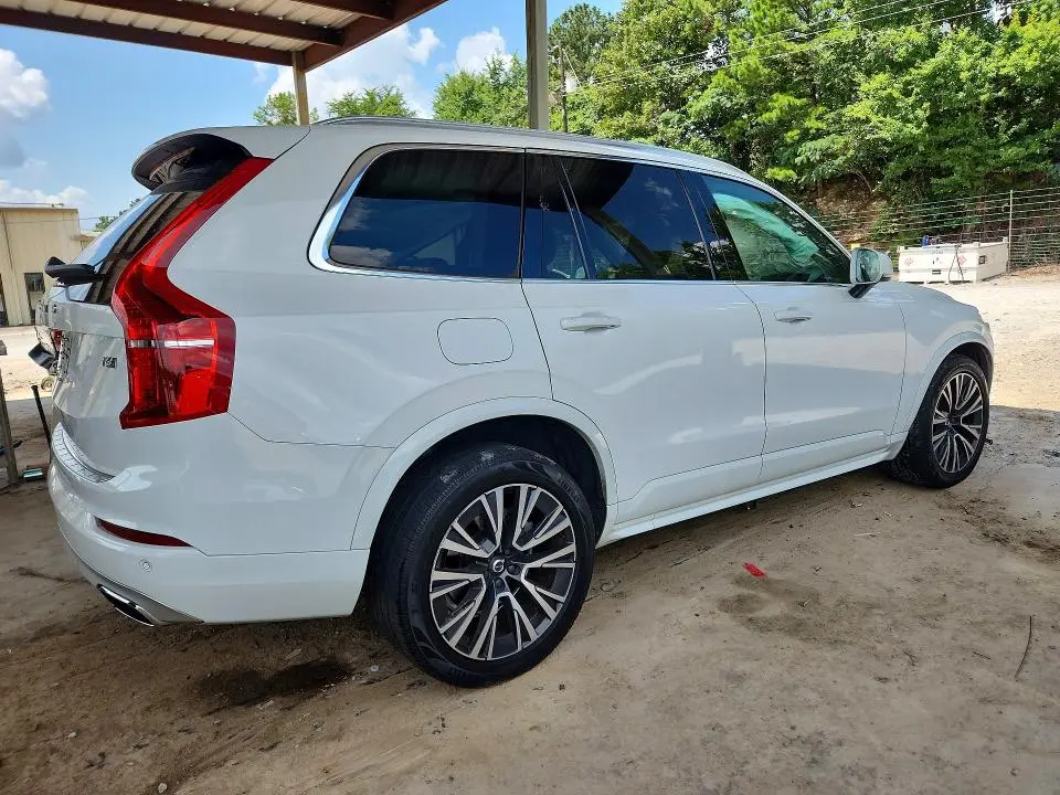 2020 VOLVO XC90 T6 MOMENTUM  