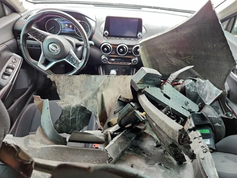 2022 NISSAN SENTRA SR  