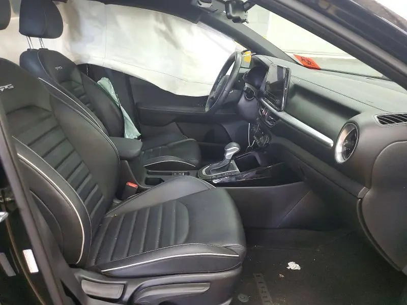 2022 KIA FORTE GT LINE  