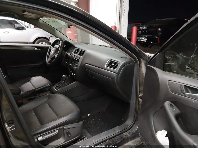 2013 VOLKSWAGEN JETTA 2.0L TDI