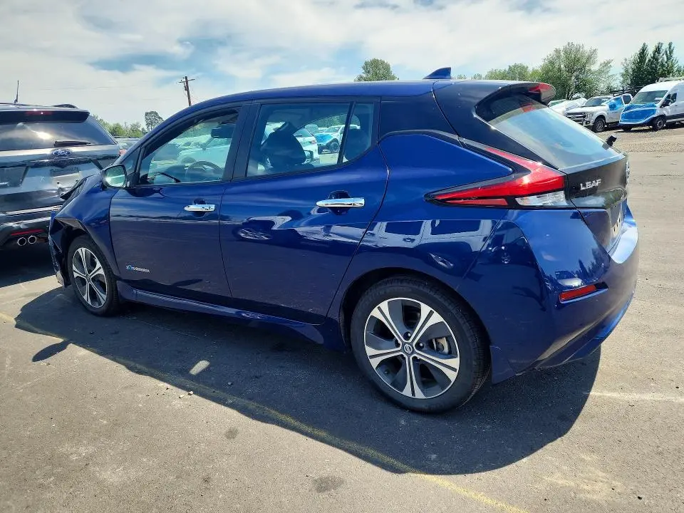 2019 NISSAN LEAF SV PLUS  