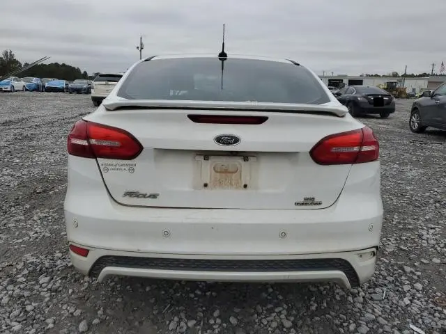 2015 FORD FOCUS SE  