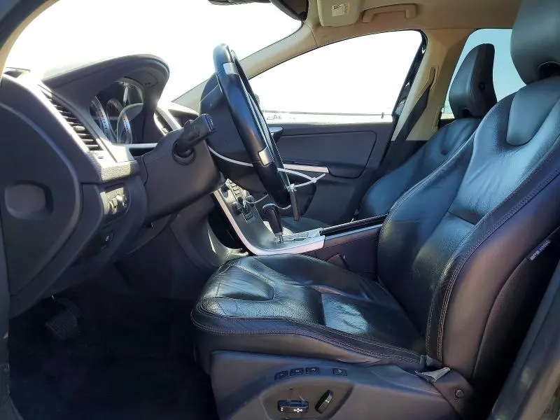 2012 VOLVO XC60 3.2  
