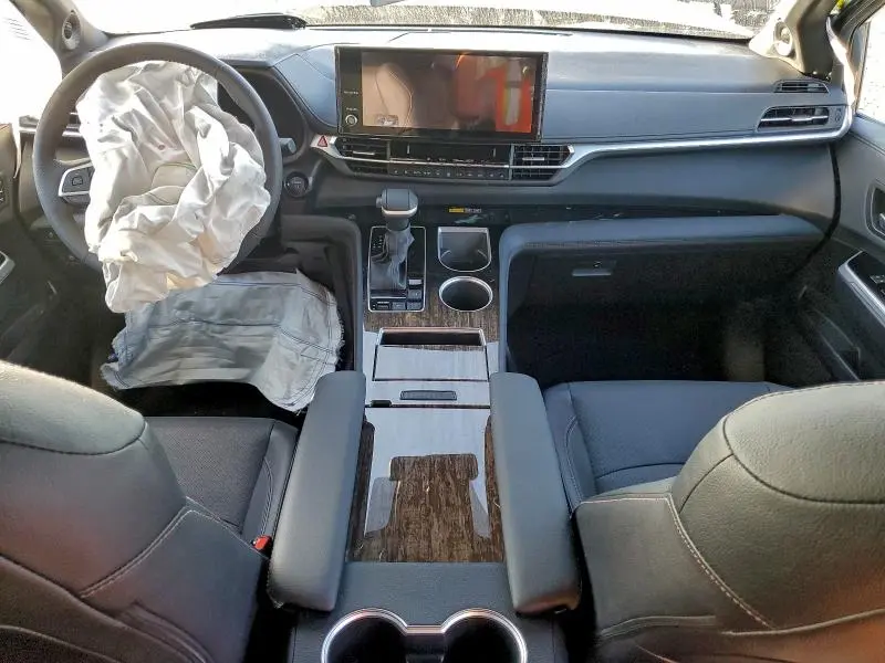 2025 TOYOTA SIENNA LIMITED  