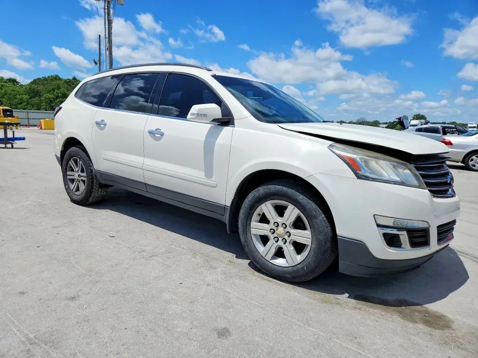 2015 CHEVROLET TRAVERSE LT  