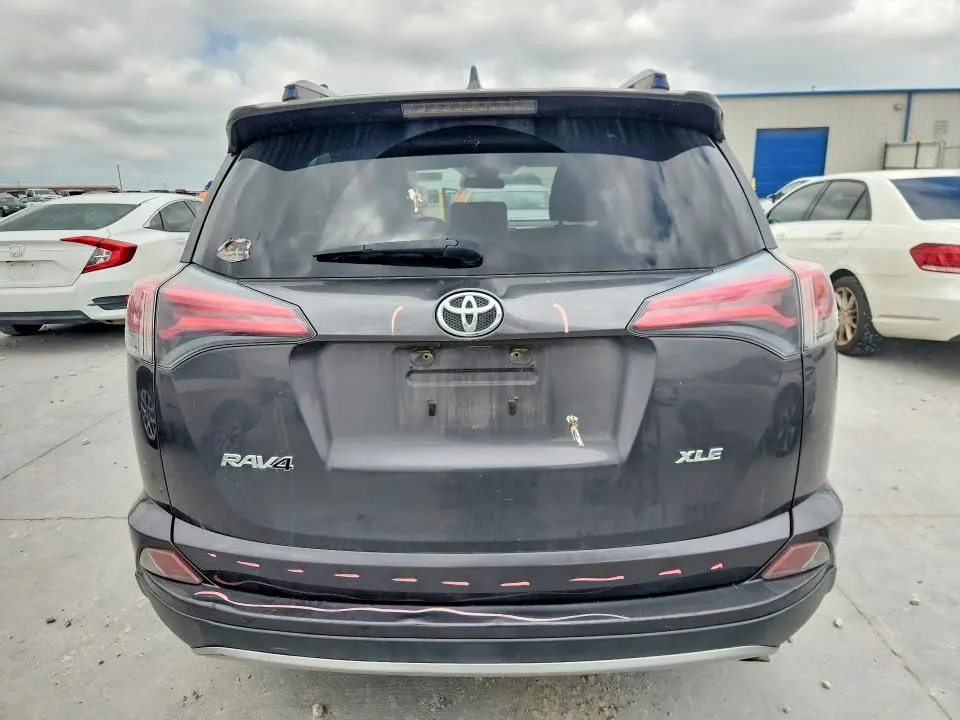2017 TOYOTA RAV4 XLE  