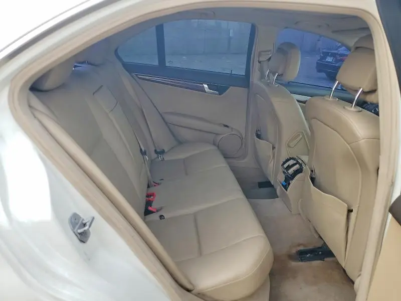 2010 MERCEDES-BENZ C 300  