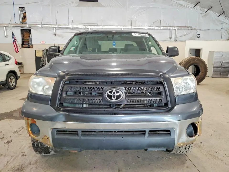 2010 TOYOTA TUNDRA DOUBLE CAB SR5  