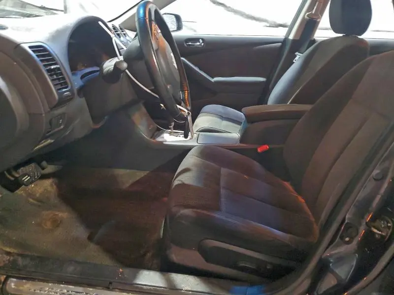 2010 NISSAN ALTIMA BASE  