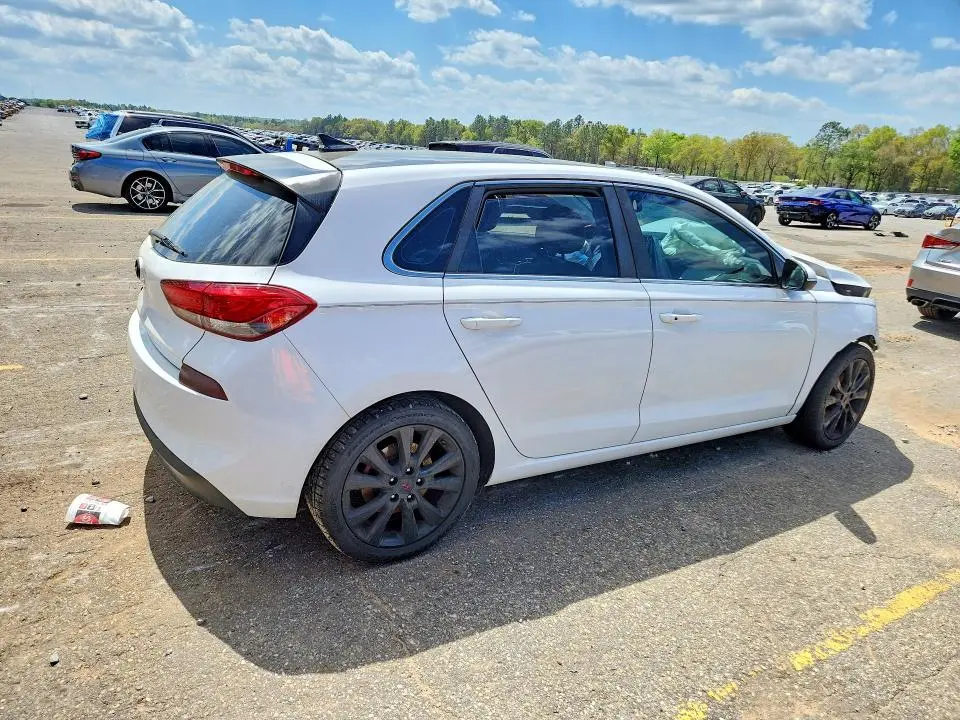 2018 HYUNDAI ELANTRA GT BASE  