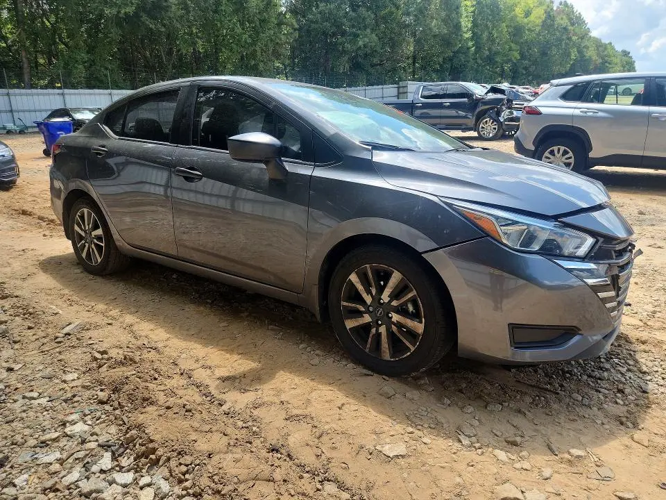 2024 NISSAN VERSA S  