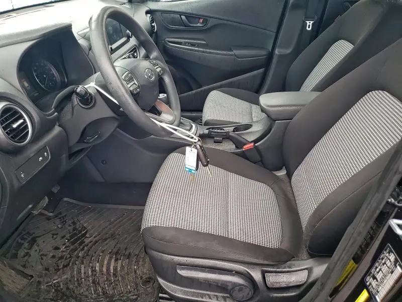 2021 HYUNDAI KONA SE  