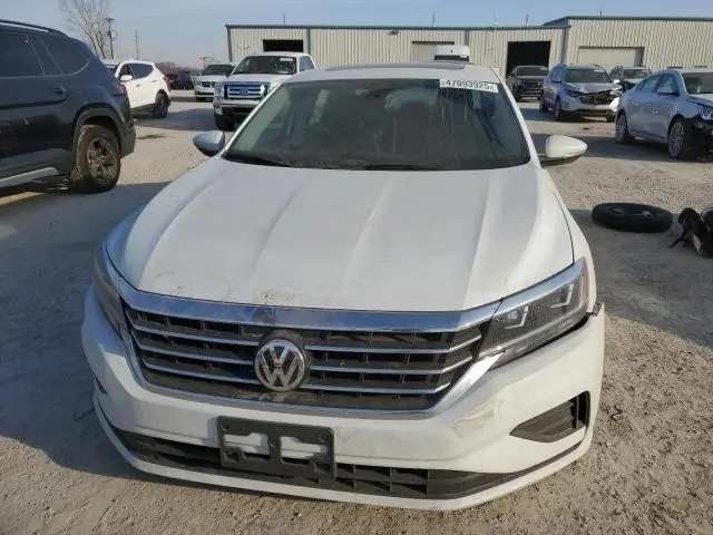 2021 VOLKSWAGEN PASSAT SE  