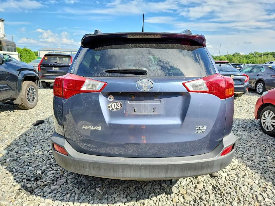 2013 TOYOTA RAV4 XLE  