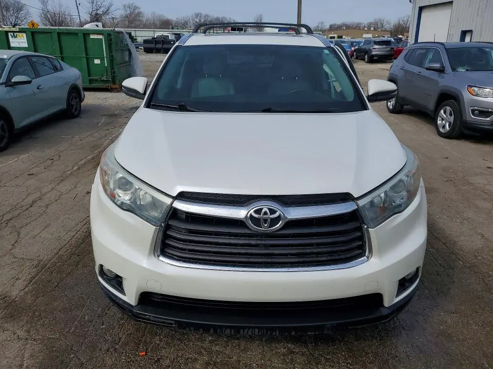 2016 TOYOTA HIGHLANDER XLE  