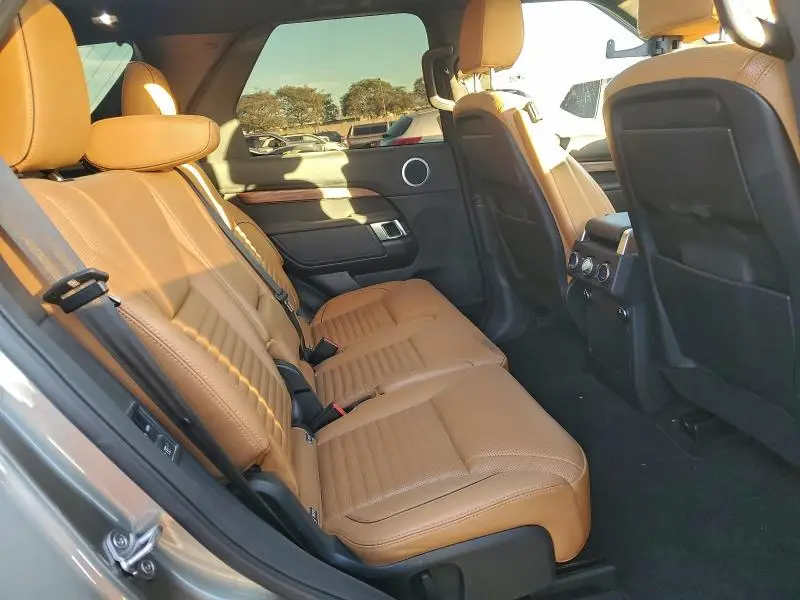 2017 LAND ROVER DISCOVERY HSE  