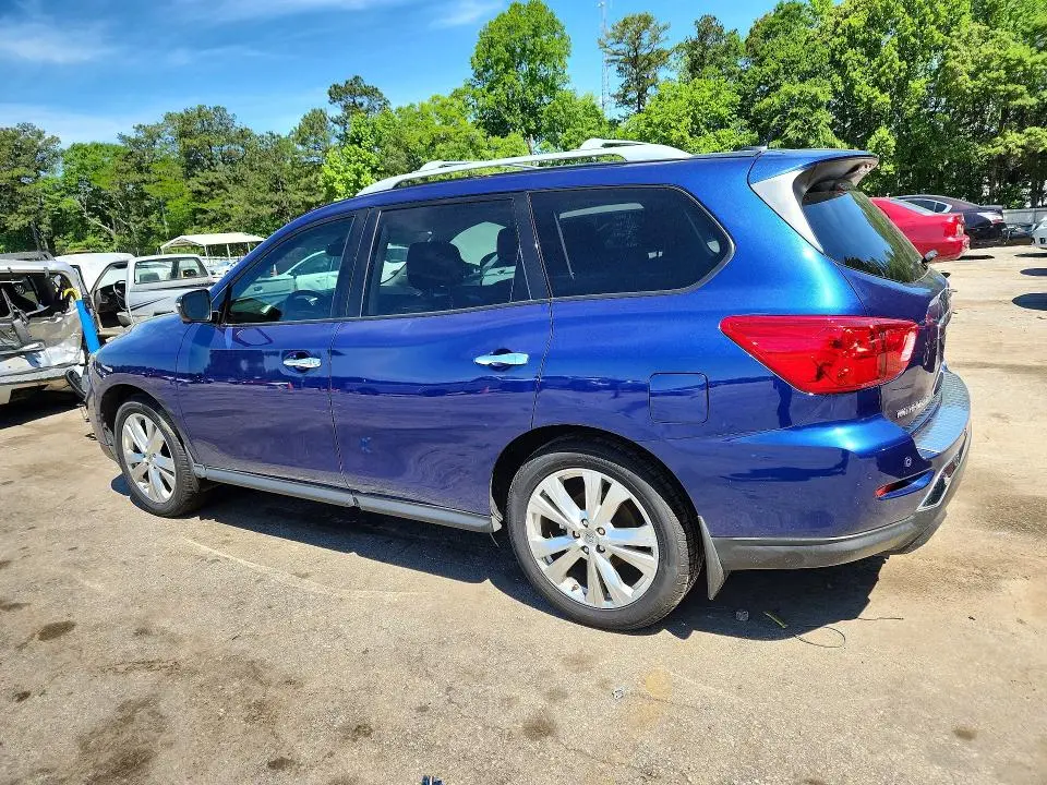 2018 NISSAN PATHFINDER SL  