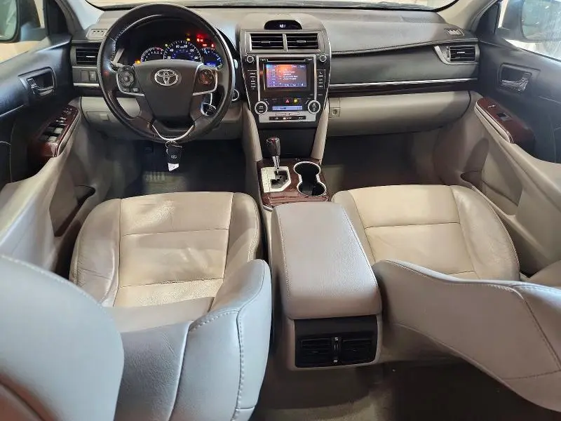 2013 TOYOTA CAMRY XLE  