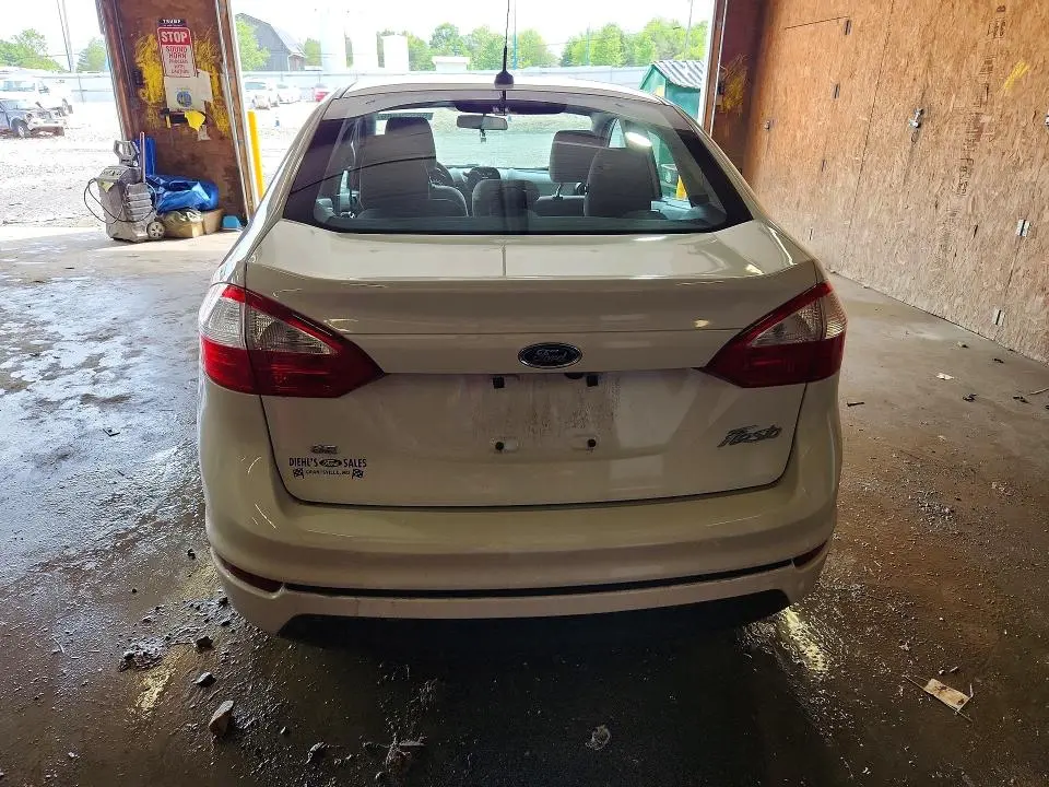 2018 FORD FIESTA SE  