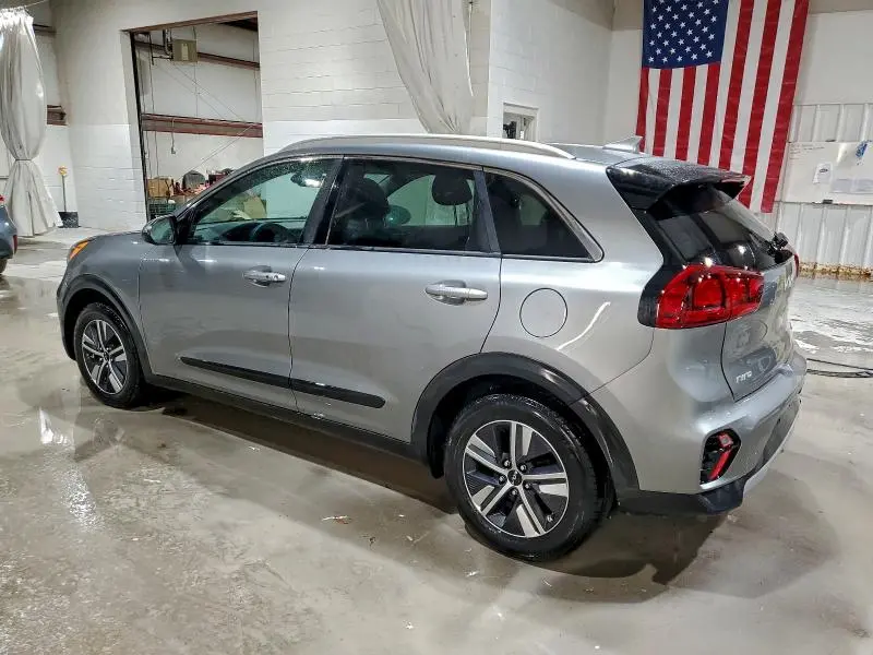 2022 KIA NIRO LX  