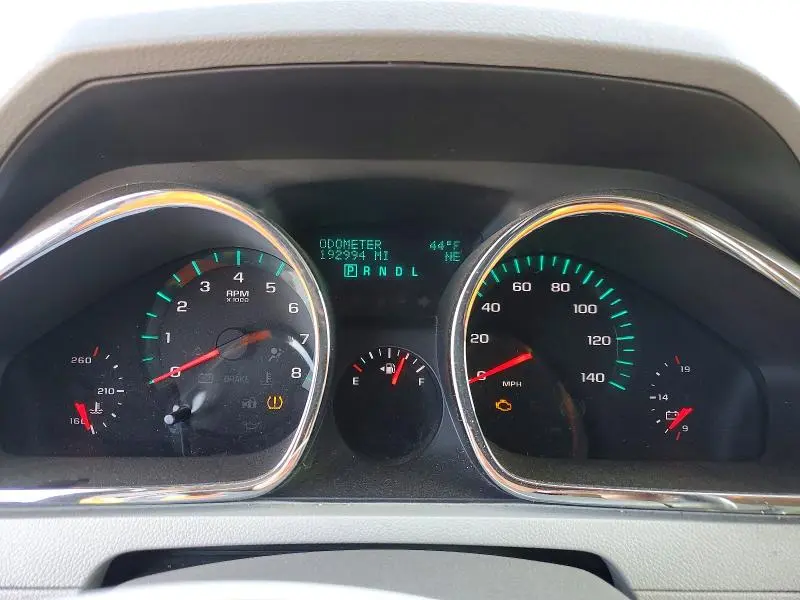 2010 CHEVROLET TRAVERSE LT  