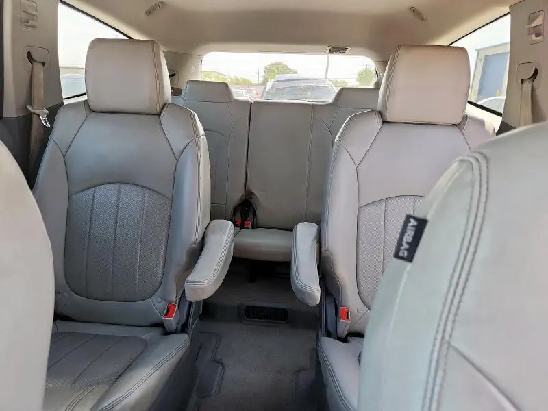 2016 CHEVROLET TRAVERSE LTZ  