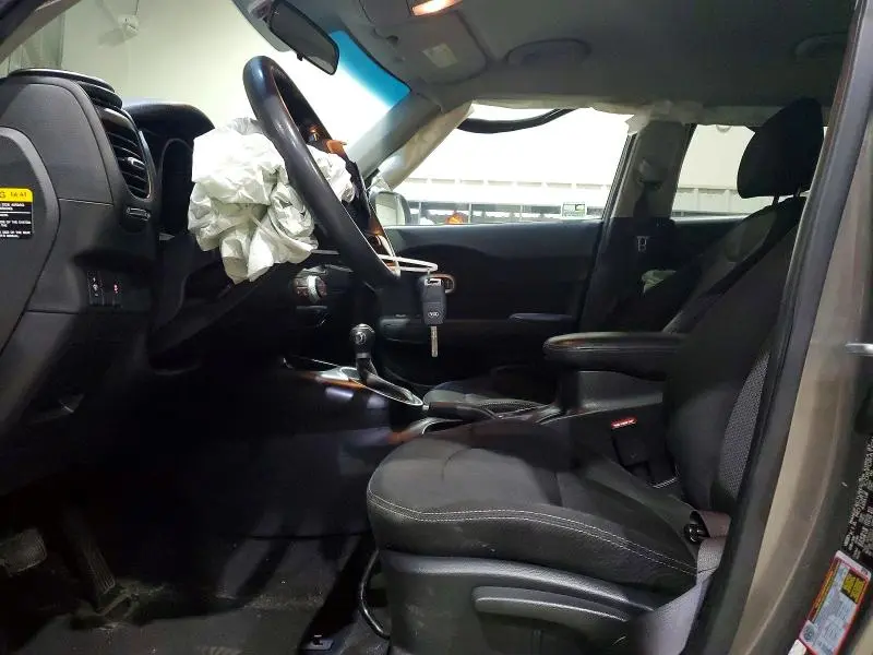 2019 KIA SOUL +  