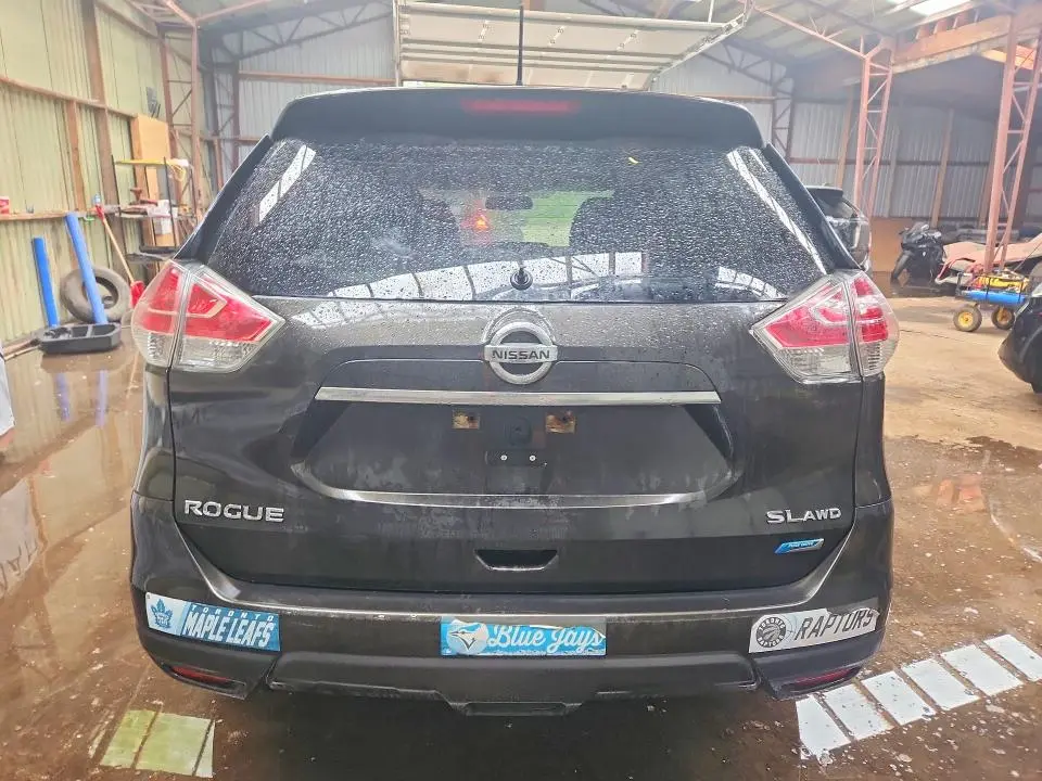 2015 NISSAN ROGUE S  