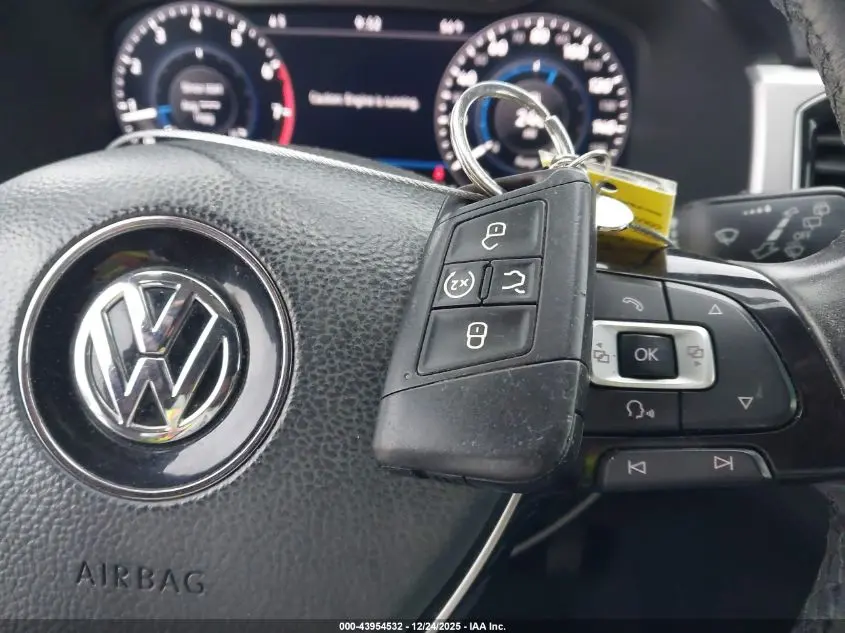 2018 VOLKSWAGEN ATLAS 3.6L V6 SEL PREMIUM