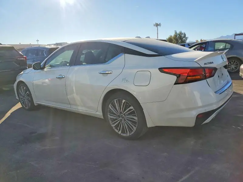 2023 NISSAN ALTIMA SL  